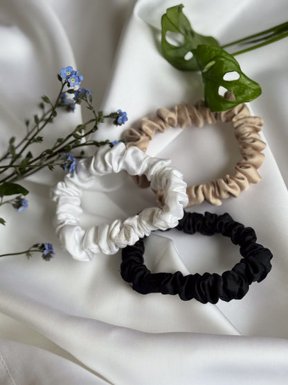 The Ultimate 100% Bamboo Scrunchie Slim - Raven Black