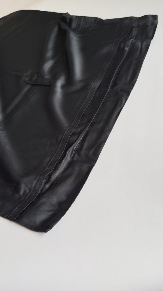 Bamboo pillowcase texture in motion, soft smooth finish that reduces friction.