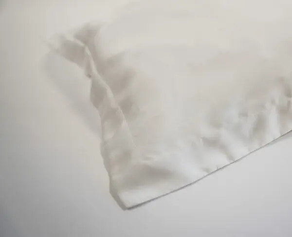 DSC00164 Pearl White 100% bamboo pillowcase